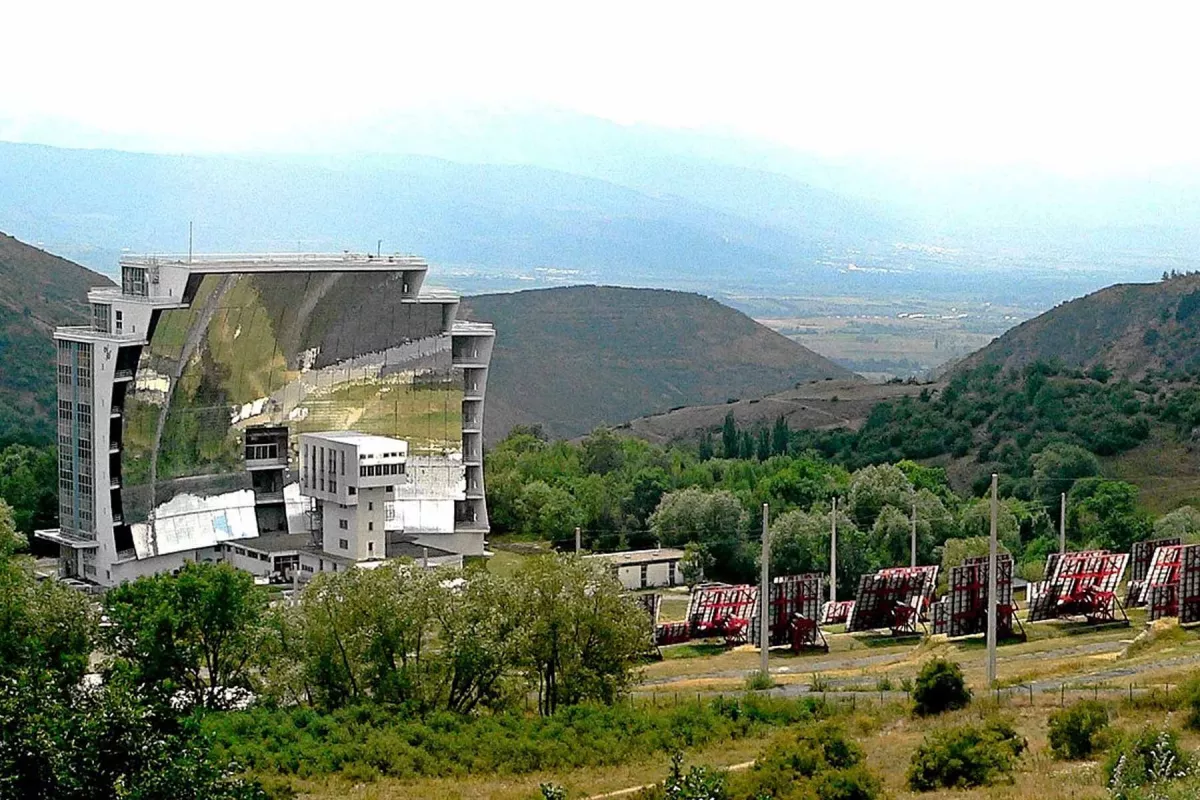 Le four Solaire d’Odeillo est un laboratoire de recherche © Promes CNRS