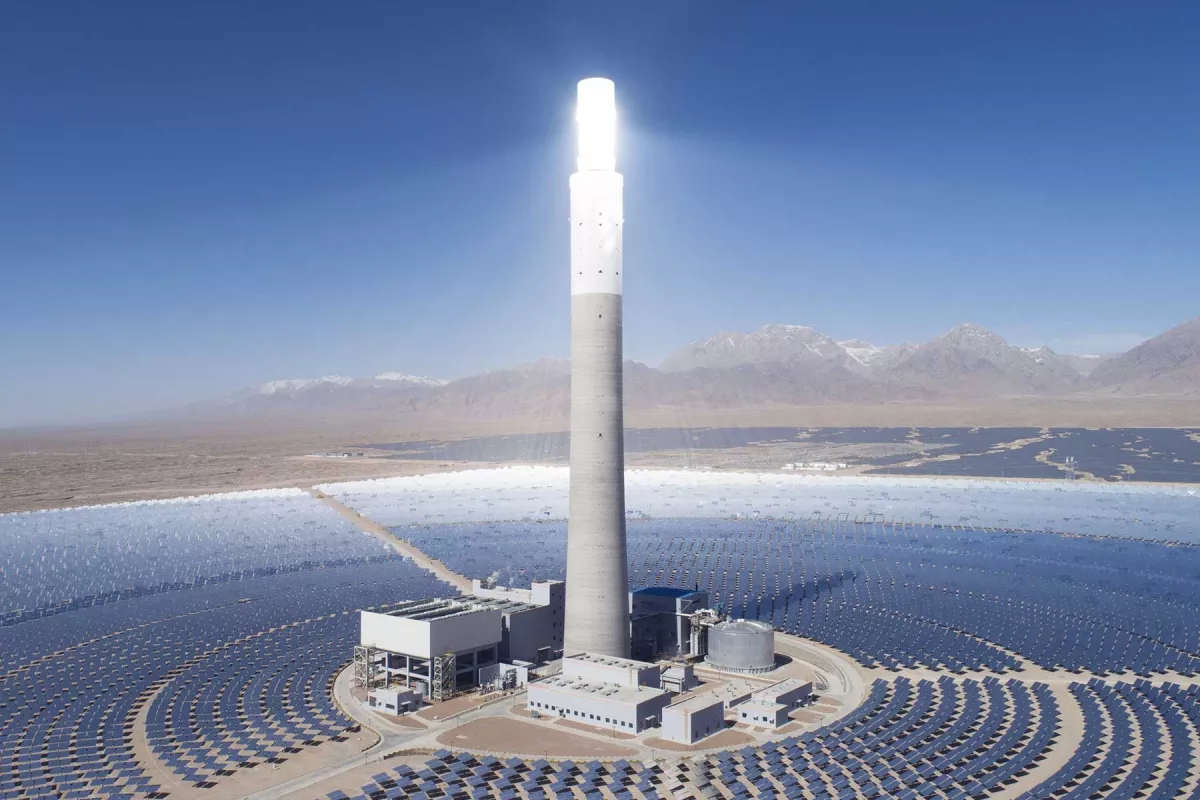 Les centrales et tours solaires à concentration